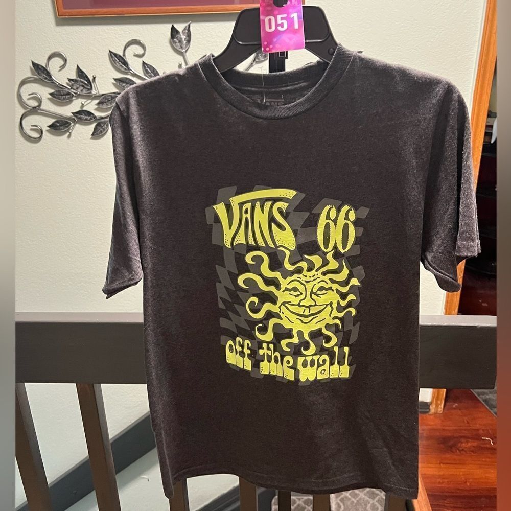 NWOT Vans Kids Gray & Green Graphic T-ShirtSize XL #051